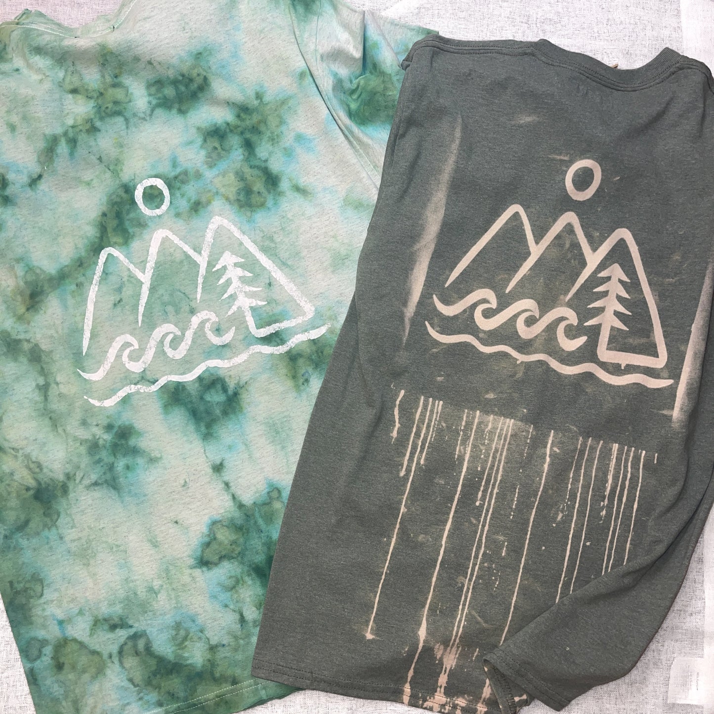 Green Bleached Triangles - Solid Tee